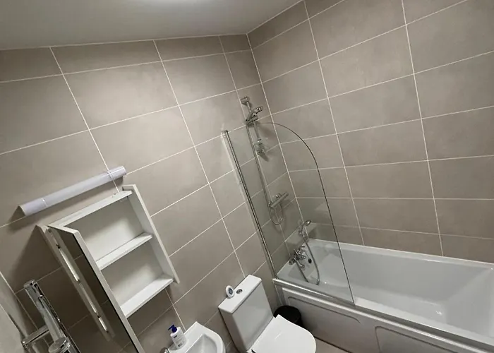 Проживание в семье Homestay - Shared House In Мэйнут